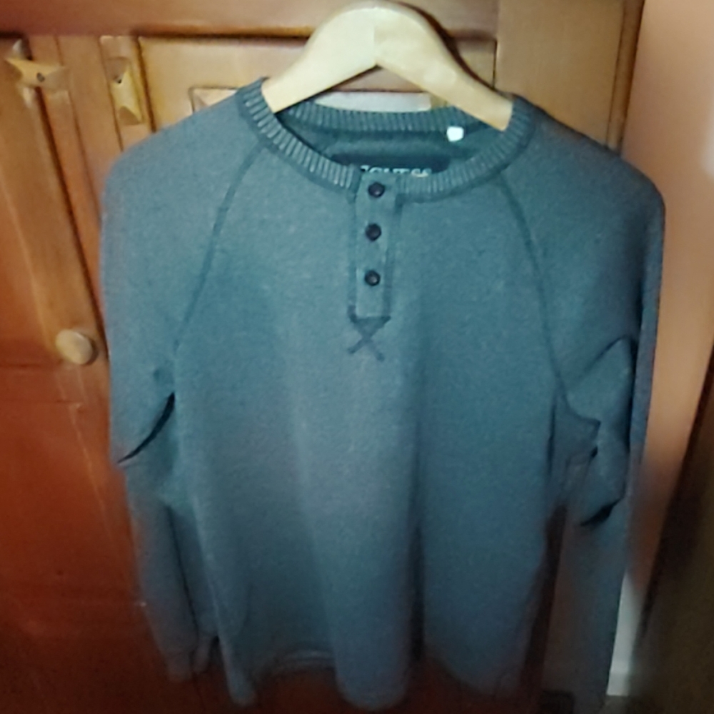 Gray Guess long sleeved shirt